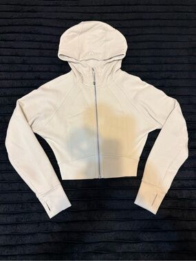 LULULEMON Scuba Full Zip
Cropped Hoodie Bone Jacket